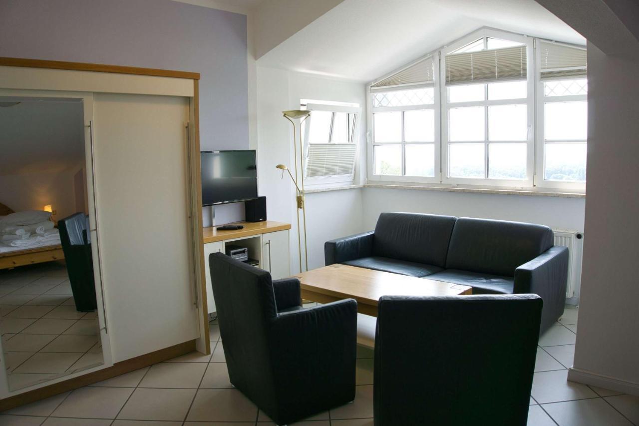 Fewo Mit Meerblick, Gratis Nutzung Vom Ahoi Erlebnisbad Und Sauna In Sellin - Haus Blick Zur See Fewo 11 Goehren  Exterior photo